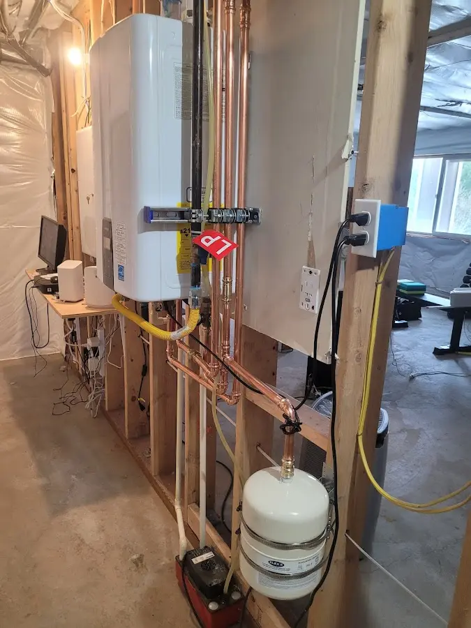 Licensed plumber repairing a kitchen sink in Mount Juliet